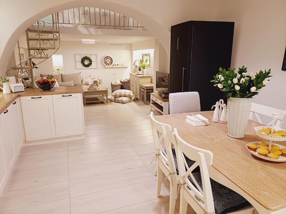 The Minty Door Boutique House Villa Naousa  Bagian luar foto
